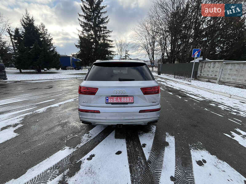 Внедорожник / Кроссовер Audi Q7 2018 в Ровно