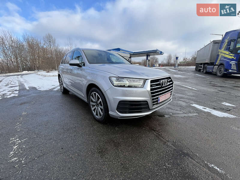 Внедорожник / Кроссовер Audi Q7 2018 в Ровно