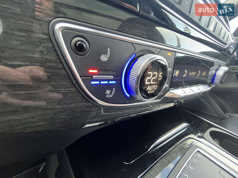 Внедорожник / Кроссовер Audi Q7 2018 в Ровно