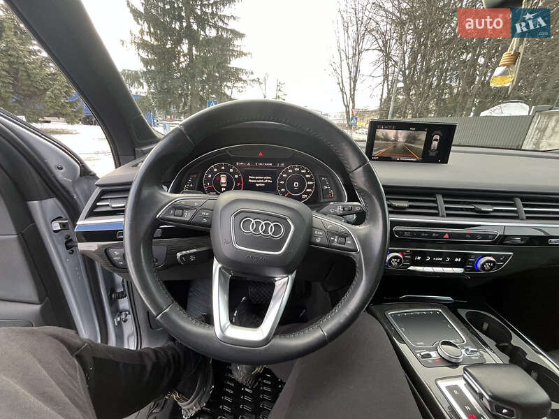 Внедорожник / Кроссовер Audi Q7 2018 в Ровно