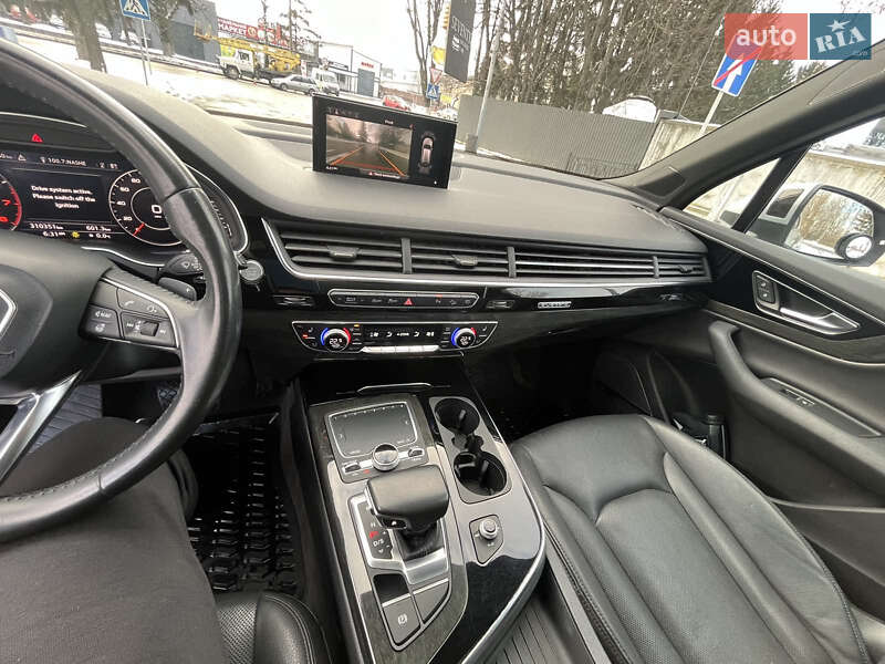 Внедорожник / Кроссовер Audi Q7 2018 в Ровно