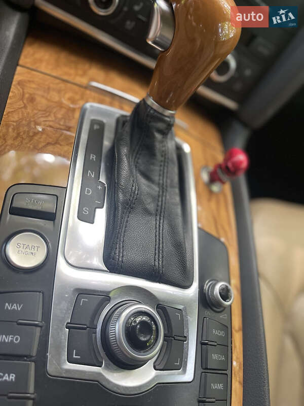 Позашляховик / Кросовер Audi Q7 2010 в Дніпрі фото 14 Позашляховик / Кросовер Audi Q7 2010 в Дніпрі