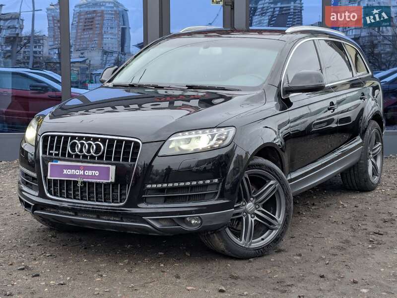 Позашляховик / Кросовер Audi Q7 2013 в Києві