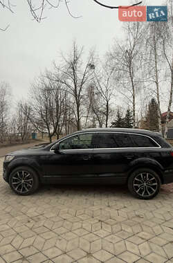 Позашляховик / Кросовер Audi Q7 2007 в 