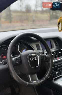 Позашляховик / Кросовер Audi Q7 2007 в 