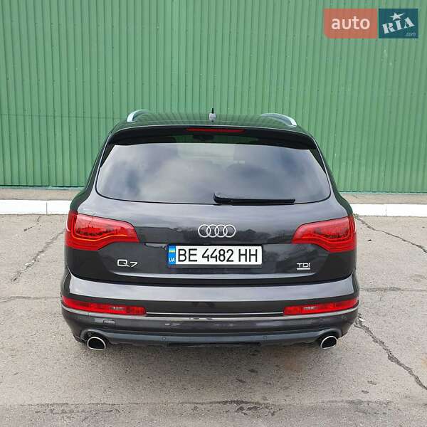 Позашляховик / Кросовер Audi Q7 2013 в Миколаєві
