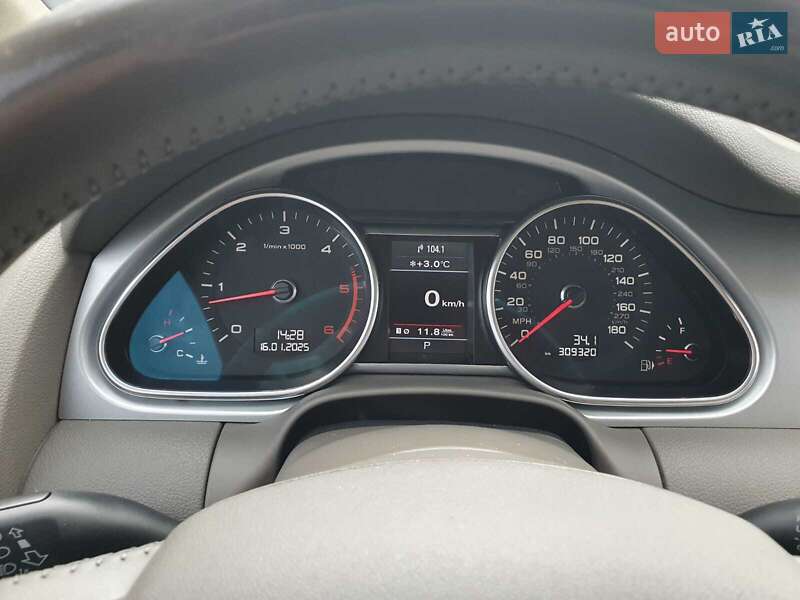 Позашляховик / Кросовер Audi Q7 2013 в Миколаєві