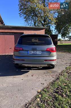 Внедорожник / Кроссовер Audi Q7 2014 в 