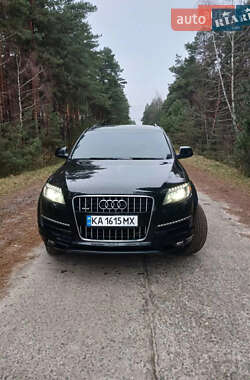 Позашляховик / Кросовер Audi Q7 2013 в Острозі