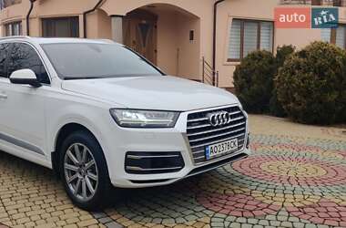 Позашляховик / Кросовер Audi Q7 2019 в Ужгороді