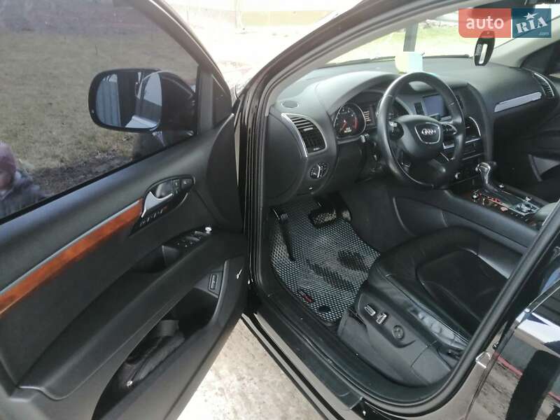 Внедорожник / Кроссовер Audi Q7 2013 в Луцке
