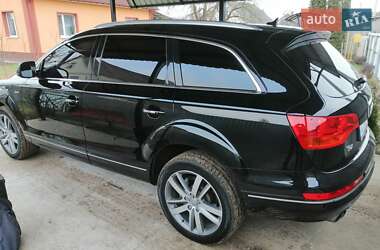 Позашляховик / Кросовер Audi Q7 2013 в 