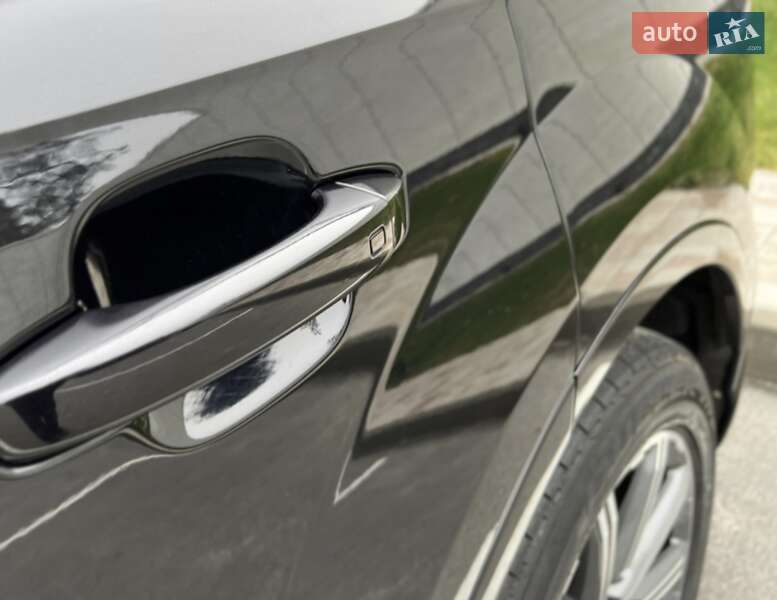 Внедорожник / Кроссовер Audi Q7 2015 в Киеве