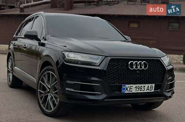 Позашляховик / Кросовер Audi Q7 2016 в Львові