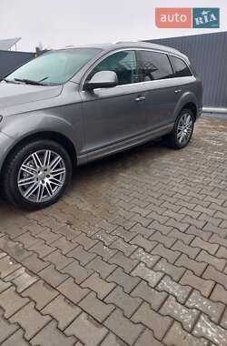 Внедорожник / Кроссовер Audi Q7 2009 в 