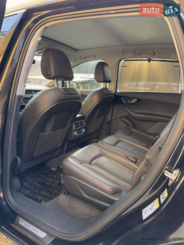 Внедорожник / Кроссовер Audi Q7 2015 в Львове