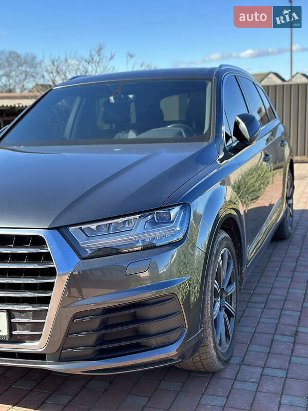Внедорожник / Кроссовер Audi Q7 2016 в Днепре фото 3 Внедорожник / Кроссовер Audi Q7 2016 в Днепре