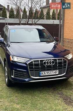 Позашляховик / Кросовер Audi Q7 2021 в Києві