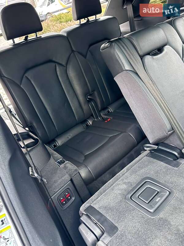 Позашляховик / Кросовер Audi Q7 2016 в Одесі