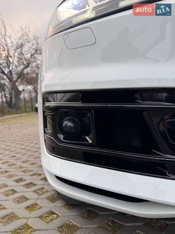 Позашляховик / Кросовер Audi Q7 2016 в Одесі