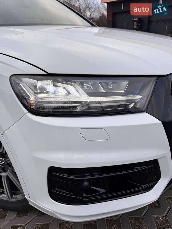 Позашляховик / Кросовер Audi Q7 2016 в Одесі