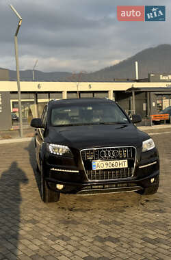 Позашляховик / Кросовер Audi Q7 2013 в Хусті