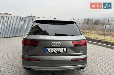 Внедорожник / Кроссовер Audi Q7 2016 в 