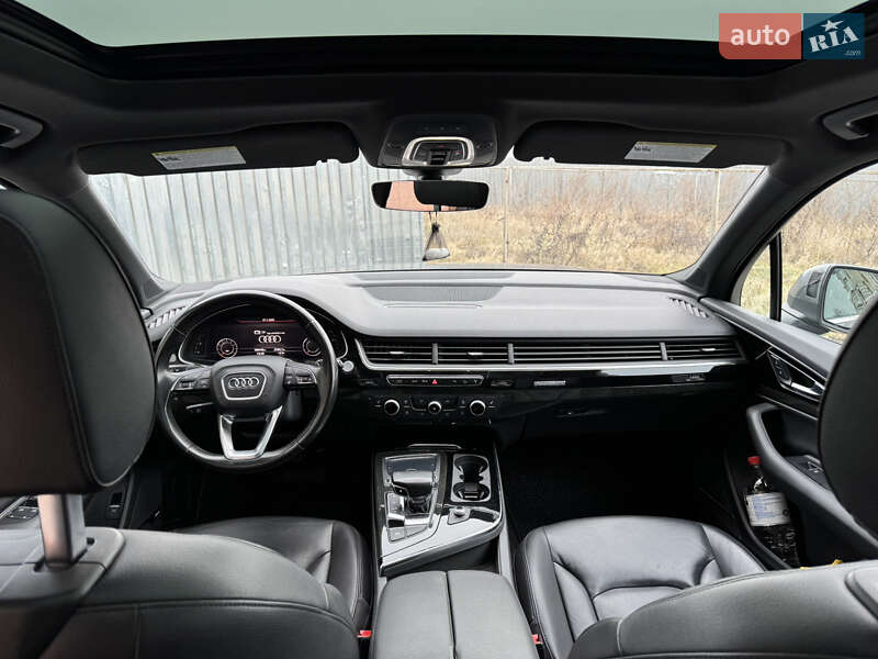Позашляховик / Кросовер Audi Q7 2016 в Полтаві