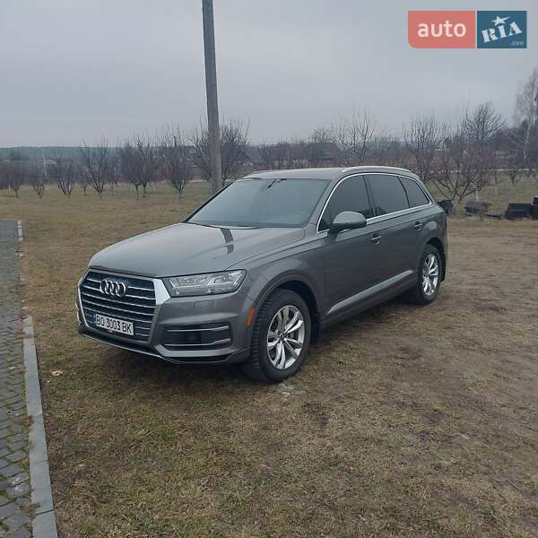 Позашляховик / Кросовер Audi Q7 2017 в Кременці