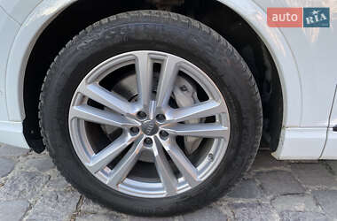 Внедорожник / Кроссовер Audi Q7 2018 в 