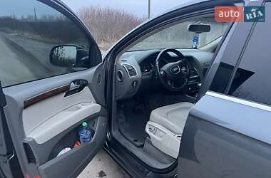 Позашляховик / Кросовер Audi Q7 2012 в 