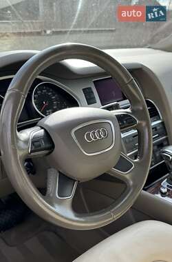 Позашляховик / Кросовер Audi Q7 2011 в Самборі