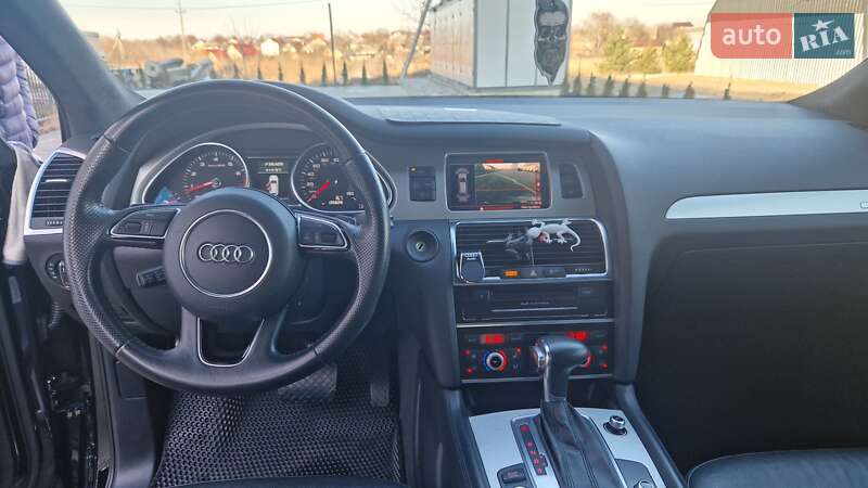 Внедорожник / Кроссовер Audi Q7 2015 в Луцке