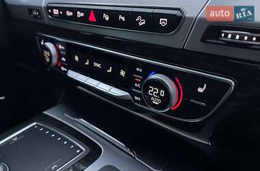 Внедорожник / Кроссовер Audi Q7 2019 в 