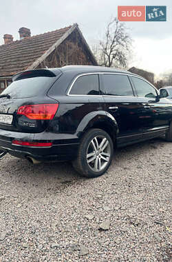 Позашляховик / Кросовер Audi Q7 2006 в 