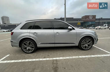 Позашляховик / Кросовер Audi Q7 2019 в Києві