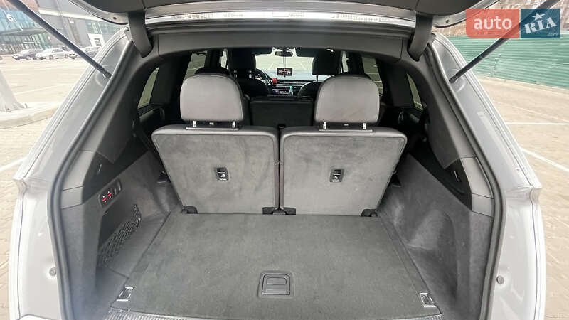 Позашляховик / Кросовер Audi Q7 2019 в Києві