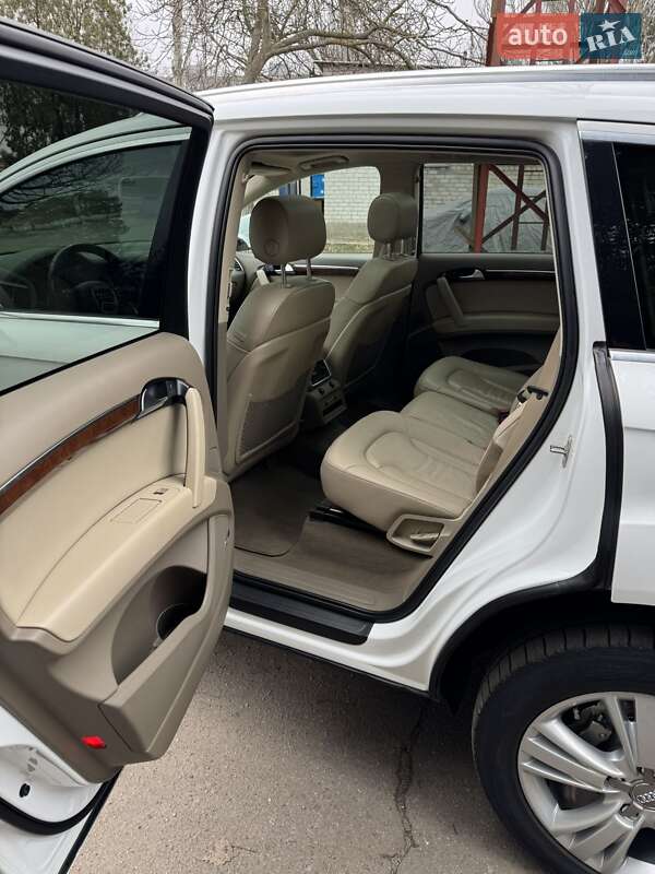 Внедорожник / Кроссовер Audi Q7 2010 в Запорожье