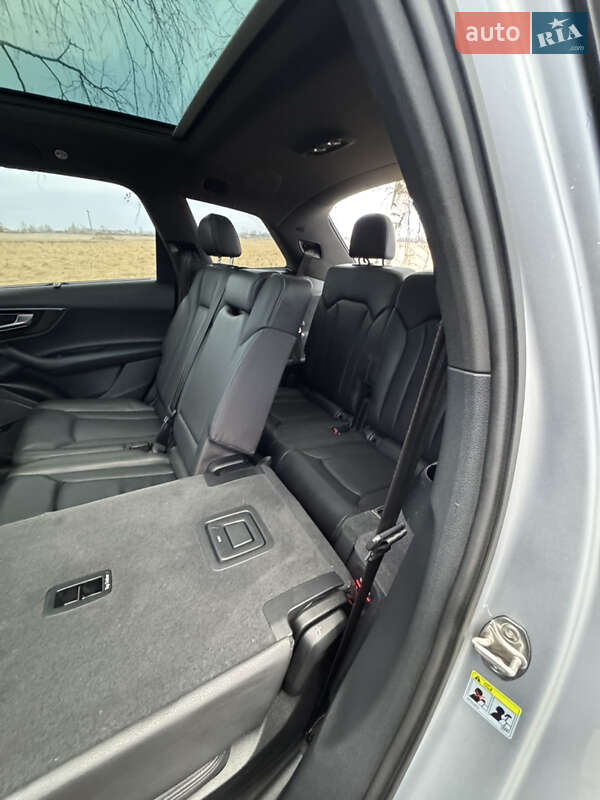 Позашляховик / Кросовер Audi Q7 2018 в Переяславі