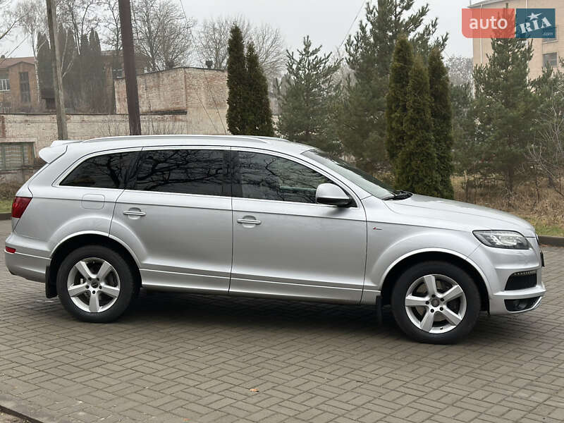 Позашляховик / Кросовер Audi Q7 2012 в Прилуках