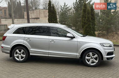 Внедорожник / Кроссовер Audi Q7 2012 в 