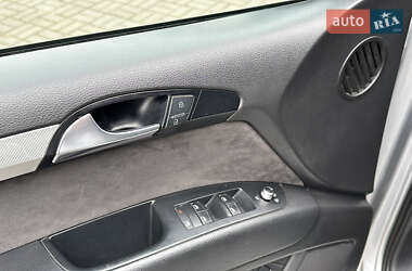 Внедорожник / Кроссовер Audi Q7 2012 в 