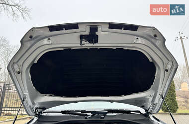 Внедорожник / Кроссовер Audi Q7 2012 в 