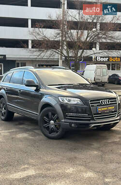 Позашляховик / Кросовер Audi Q7 2007 в Полтаві