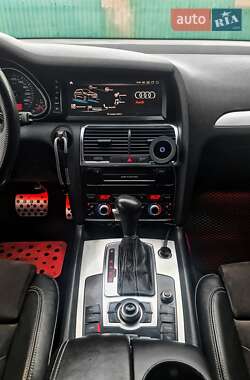 Внедорожник / Кроссовер Audi Q7 2011 в 