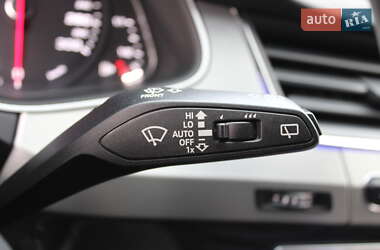 Внедорожник / Кроссовер Audi Q7 2016 в 
