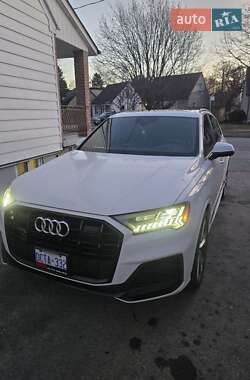 Внедорожник / Кроссовер Audi Q7 2020 в 