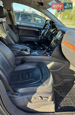 Внедорожник / Кроссовер Audi Q7 2015 в 