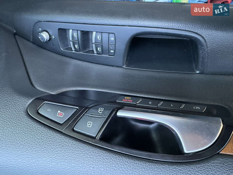 Позашляховик / Кросовер Audi Q7 2015 в Львові