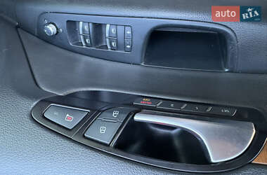 Внедорожник / Кроссовер Audi Q7 2015 в 